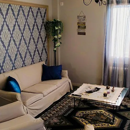 Patra's Sea Front דירה