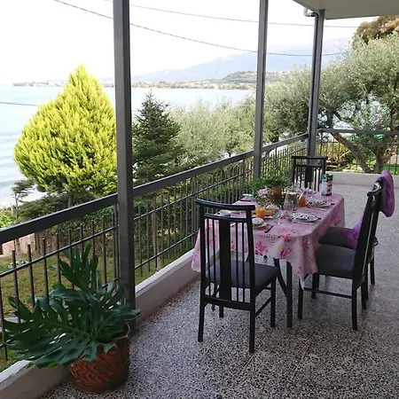Apartment Patra's Sea Front *
