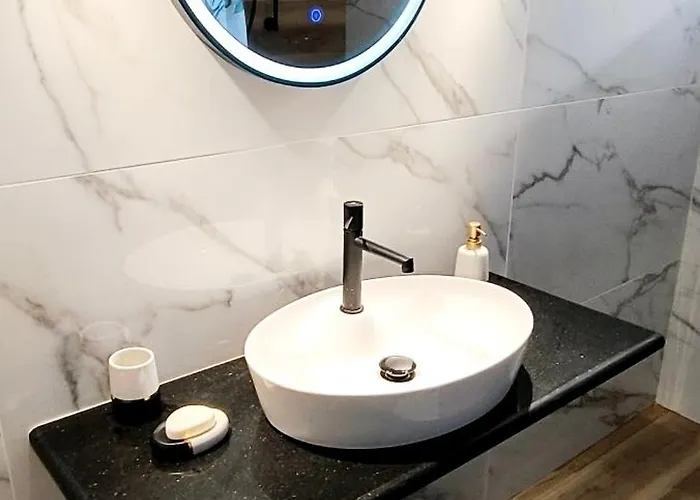 Patra's Sea Front דירה Flámbouras