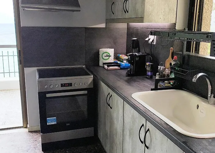 Patra's Sea Front Flámbouras