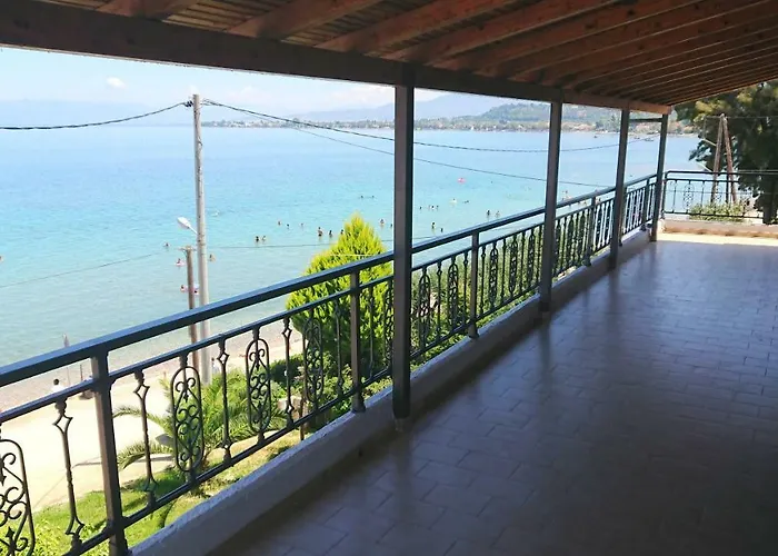 Patra's Sea Front Apartmán *